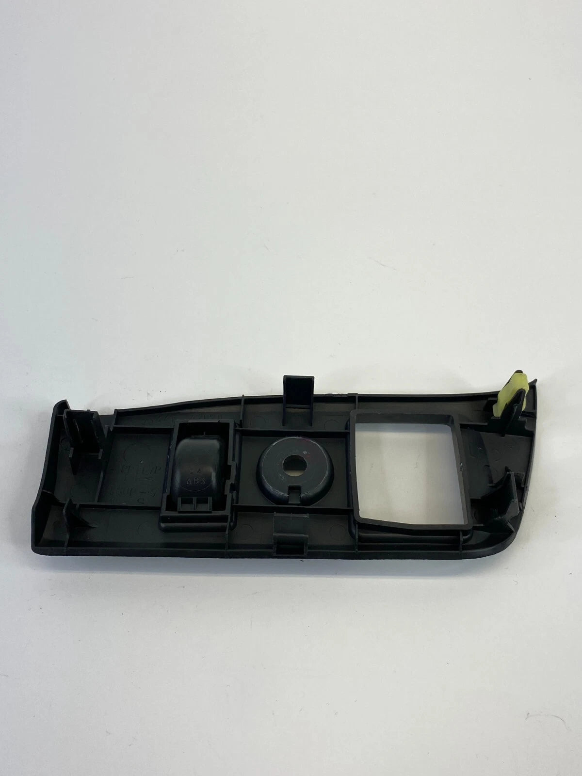 2001-2005 TOYOTA RAV4 DASH INSTRUMENT PANEL MIRROR SWITCH SURROUND COVER TRIM