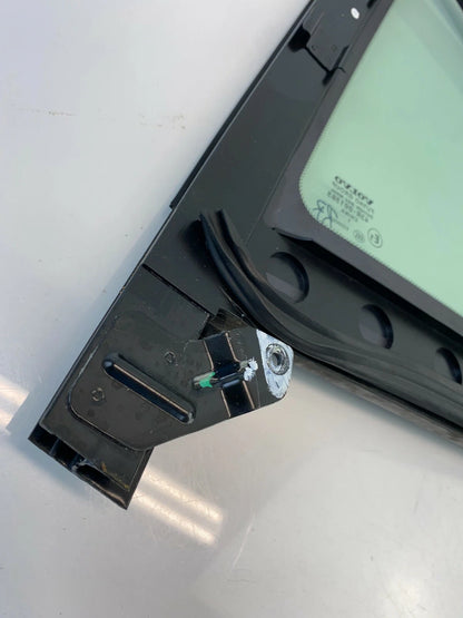 11-18 2011-2018 Volvo S60 Rear Right Back Door Quarter Fixed Window Glass OEM