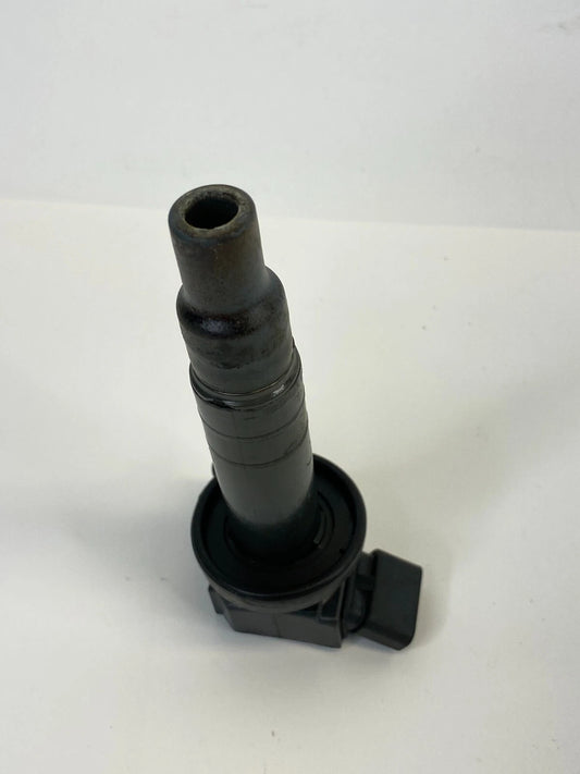 2000-2008 TOYOTA COROLLA 2003-2008 MATRIX 1.8L AT IGNITION COIL 9008019015 OEM