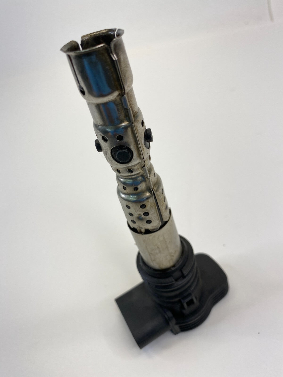 00-05 Volkswagen Passat 01-05 Jetta 1.8L L4 AT Ignition Coil Igniter 06B905115R