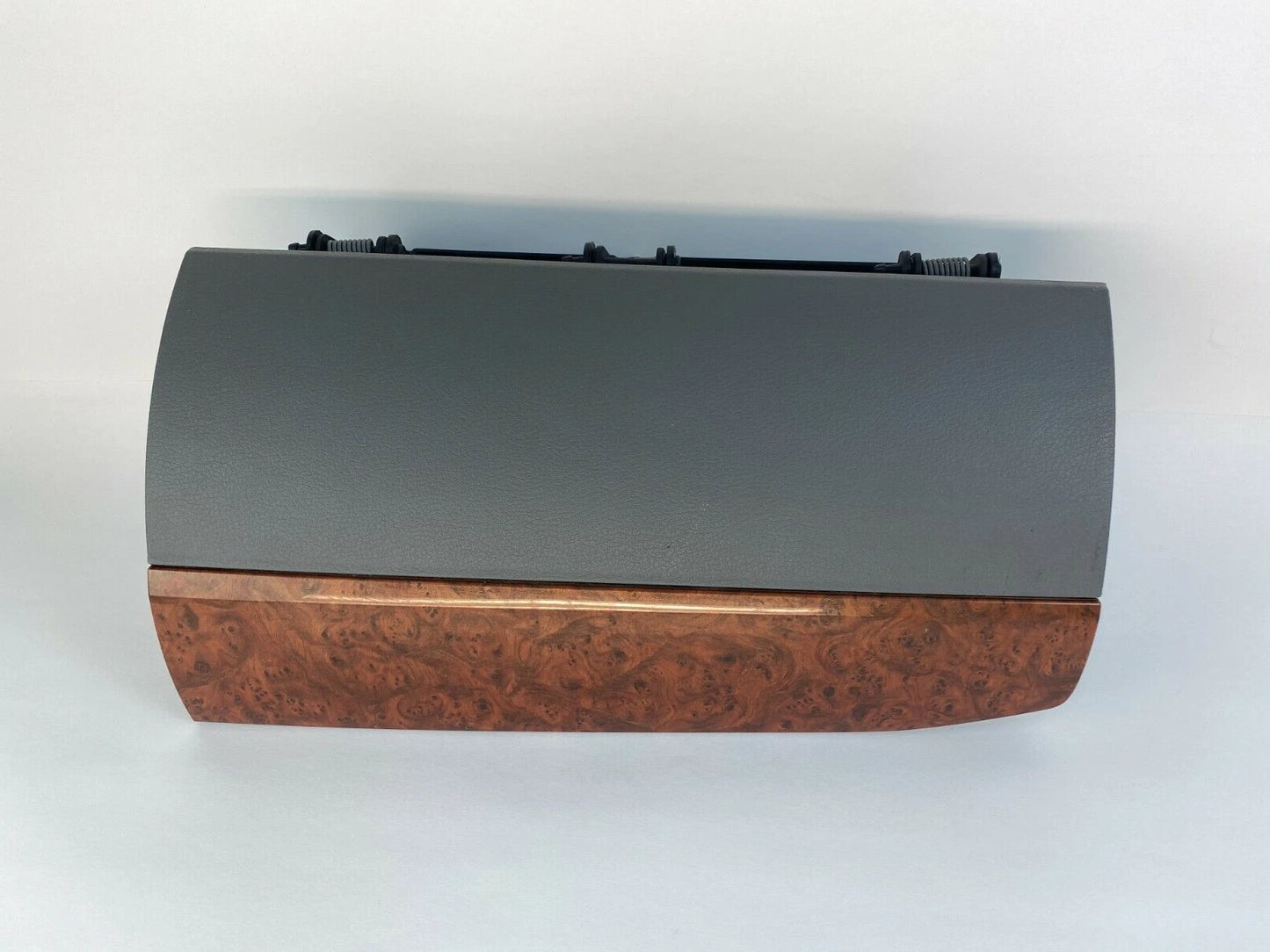 08-10 TOWN & COUNTRY GRAND CARAVAN UPPER GLOVE BOX DOOR COVER WOOD TRIM OEM