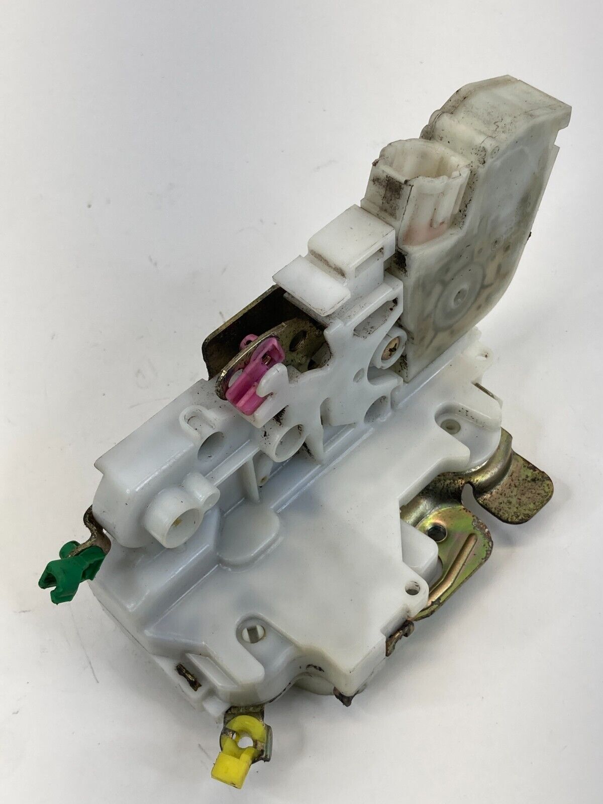 1996-2004 Nissan Pathfinder Front Right Side Door Lock Latch Release Actuator