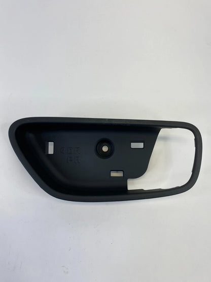 2014-2016 KIA FORTE FRONT RIGHT INTERIOR DOOR HANDLE BEZEL COVER 82621-A7000 OEM