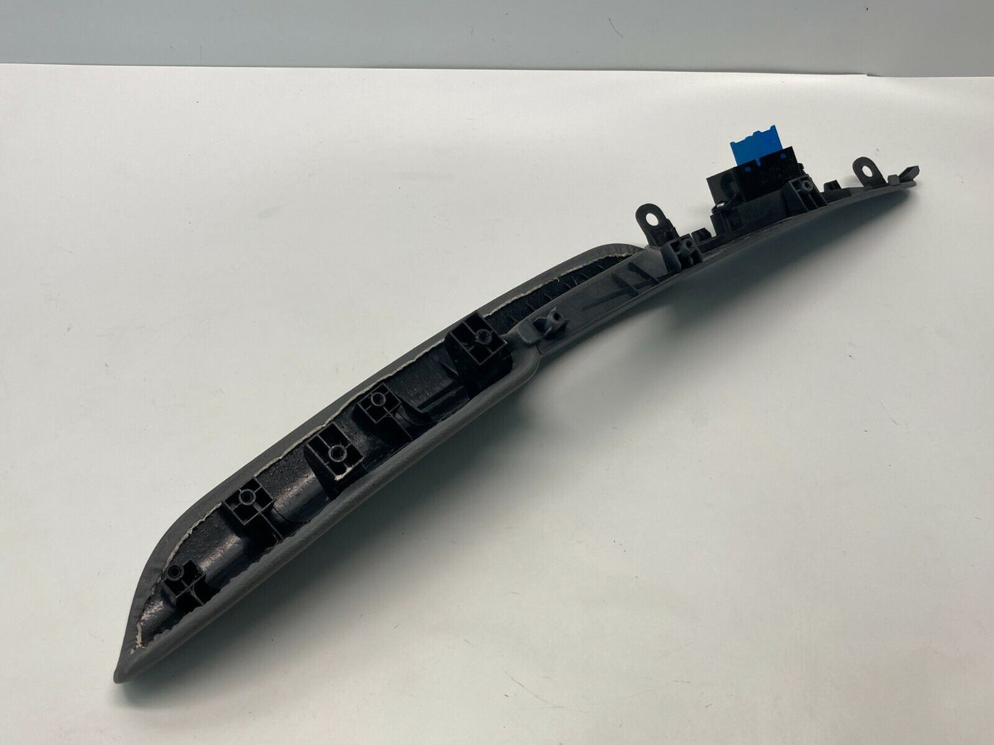 2011-2014 Hyundai Sonata Rear Left Side Door Window Switch w/ Bezel 935813S060