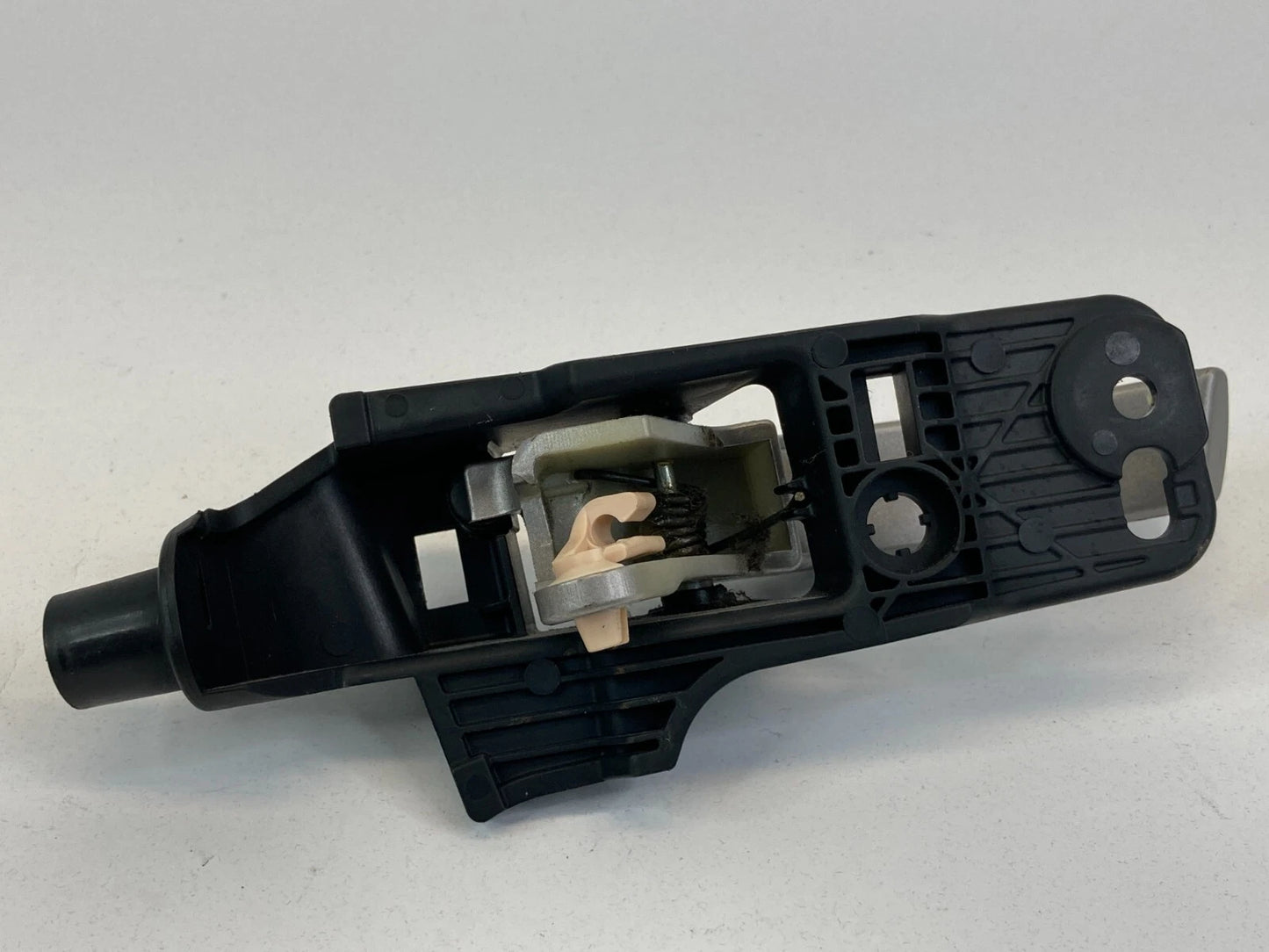 2007 2008 CHRYSLER SEBRING REAR RIGHT SIDE INNER DOOR HANDLE 1FV24TRMAA OEM