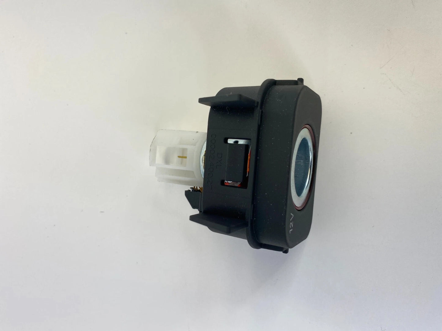 2009-2016 AUDI A4 QUATTRO 12 VOLT ACCESSORY POWER OUTLET 8K0-919-565 OEM