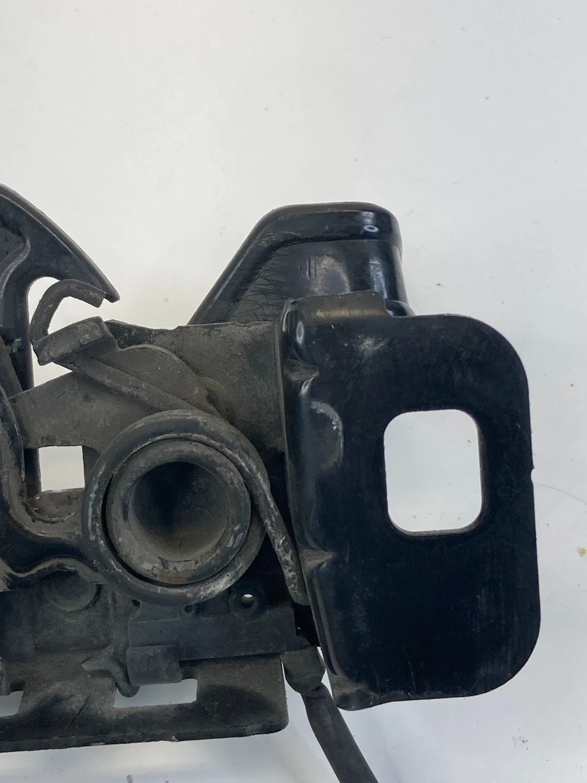 2013-2017 GMC TERRAIN FRONT HOOD LOCK LATCH RELEASE ACTUATOR 23120089 OEM