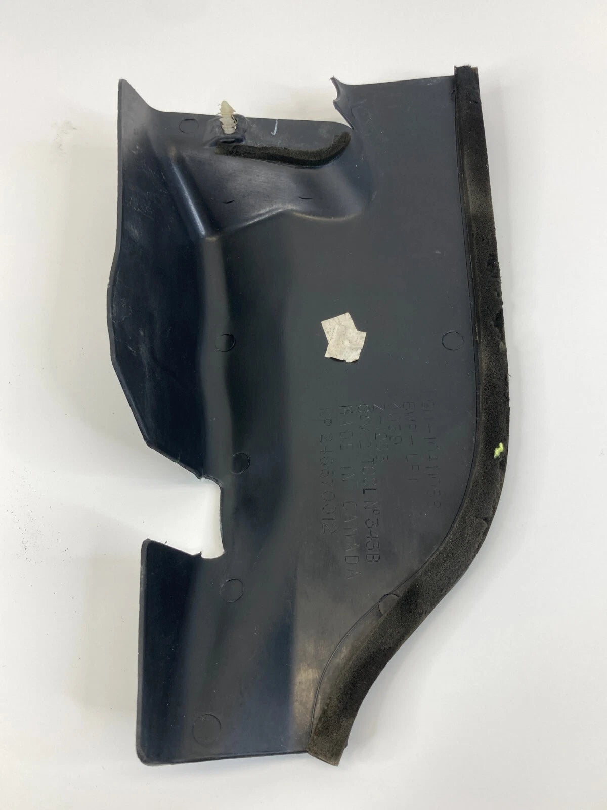 2005 05 BUICK CENTURY WINDSHIELD WIPER MOTOR DEFLECTOR COVER 10411068 OEM