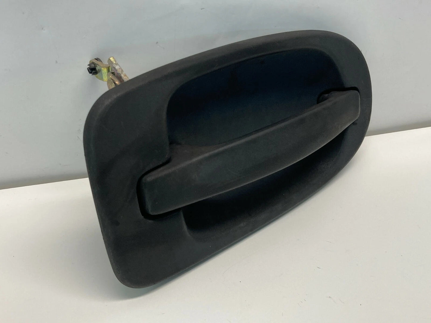 05-08 CHEVROLET UPLANDER 97-05 VENTURE FRONT RIGHT SIDE OUTER DOOR HANDLE OEM