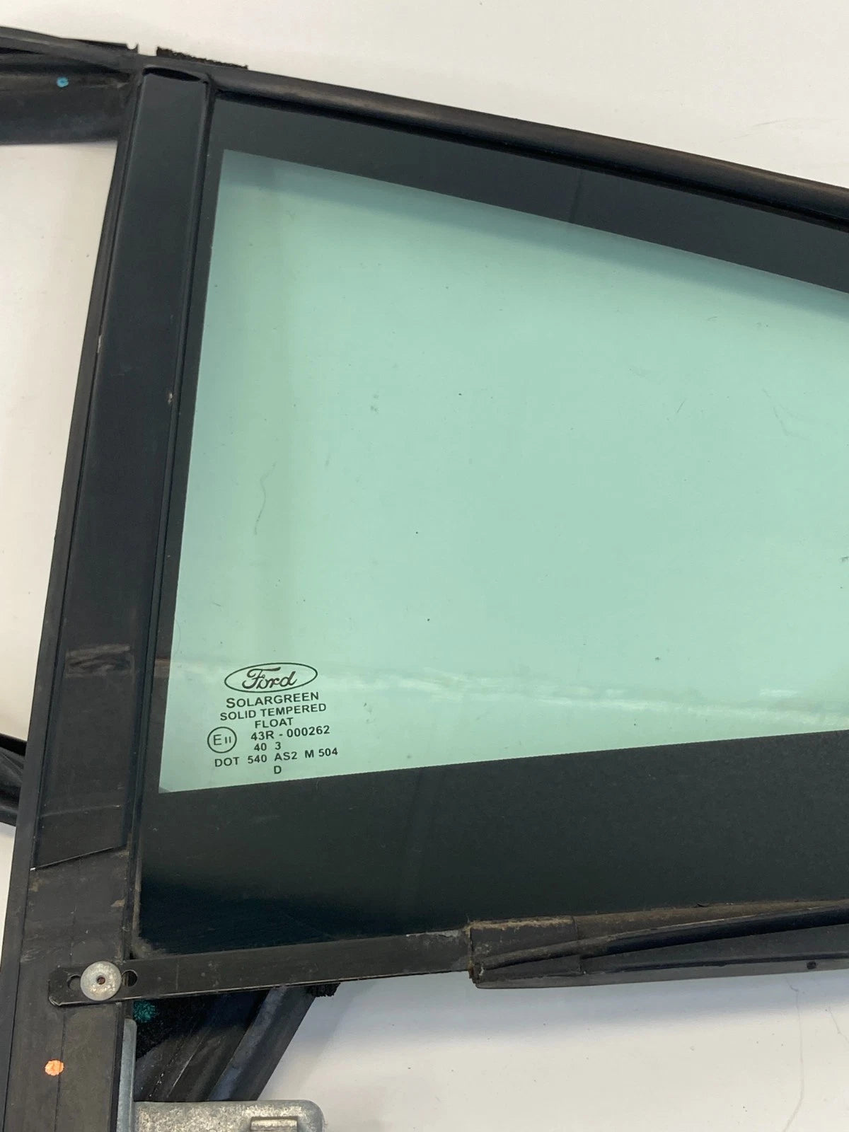 2013-2019 FORD INTERCEPTOR UTILITY REAR LEFT DOOR QUARTER VENT WINDOW GLASS OEM