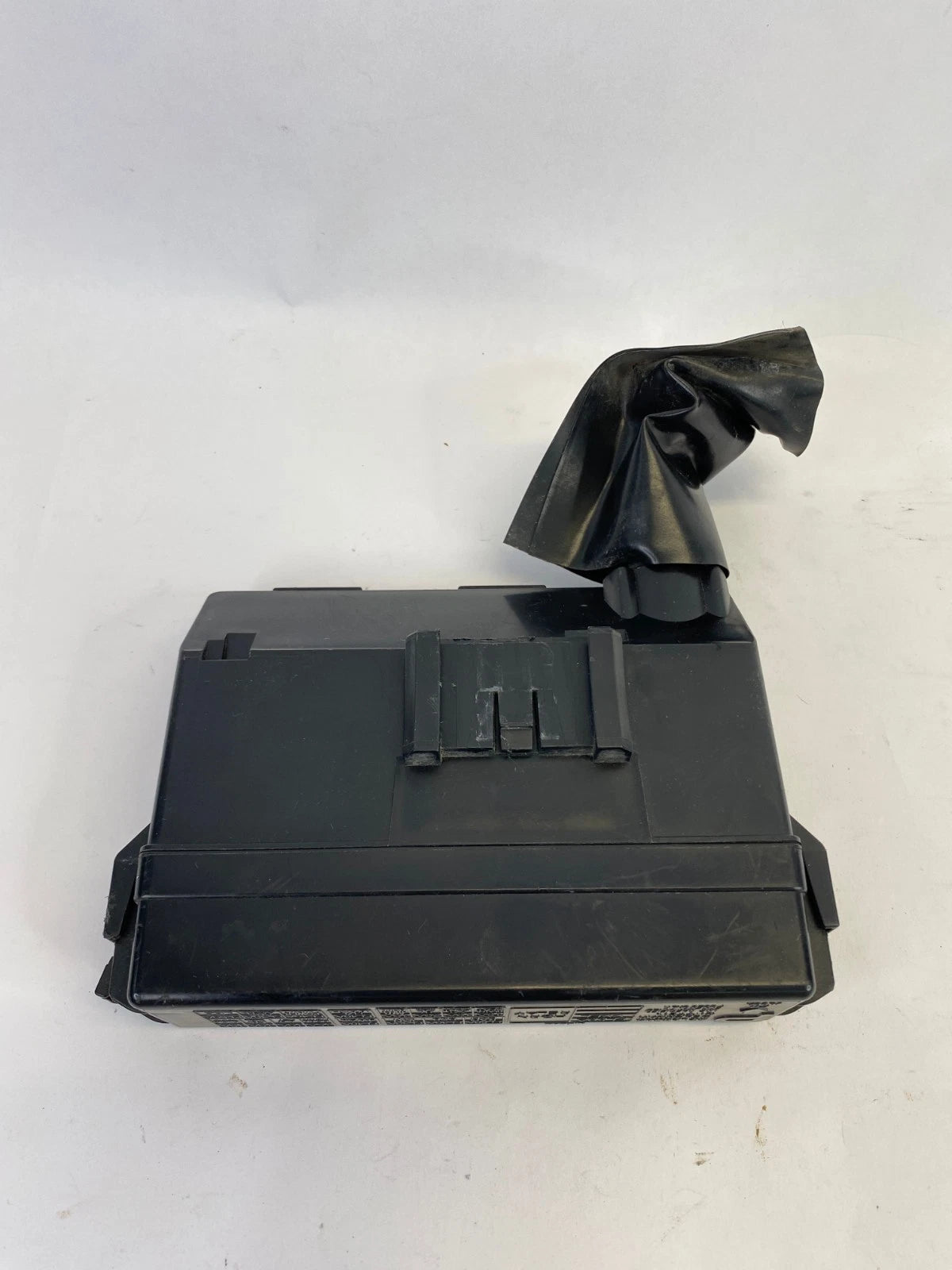 2008-2013 INFINITI G37 ENGINE BAY BATTERY FUSE RELAY BOX MODULES OEM 24381-7990A