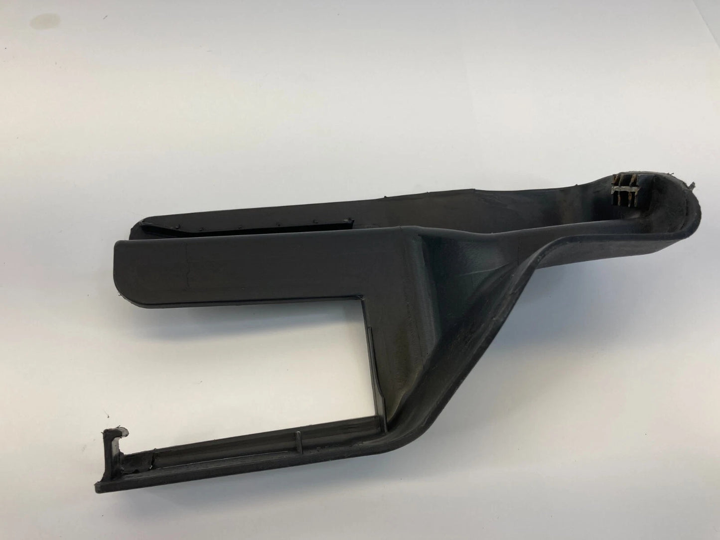 06-11 MERCURY MILAN FRONT RIGHT SEAT TRACK LOWER TRIM COVER BEZEL 7E53-54130A02