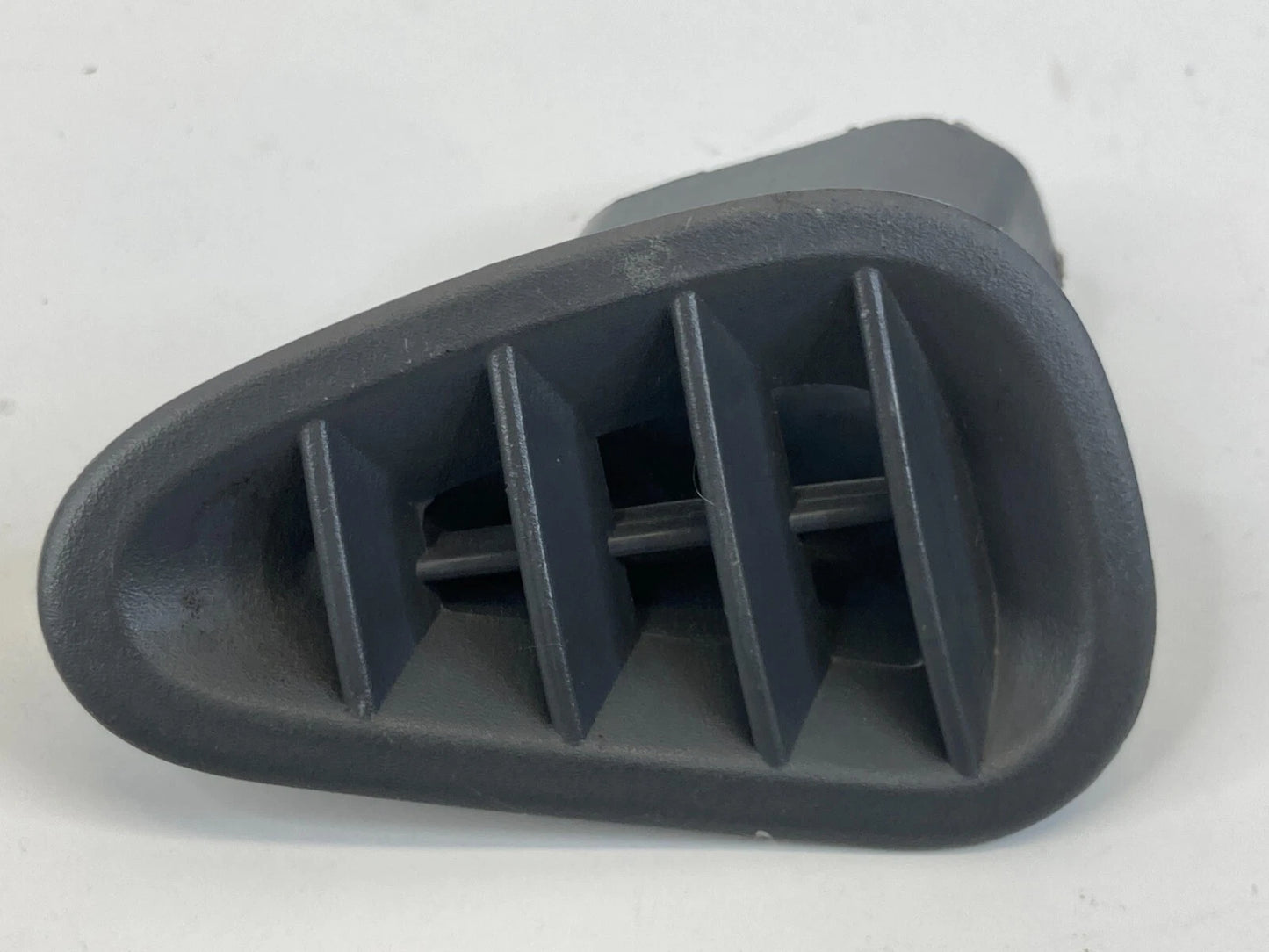 04-10 TOYOTA SIENNA FRONT RIGHT SIDE DASH DEFROSTER GRILLE DEFOGGER OUTLET OEM