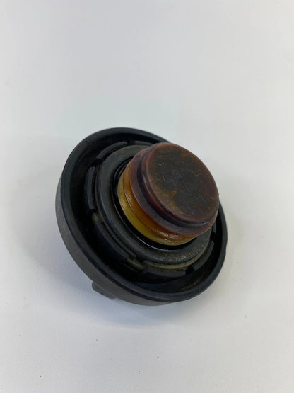 07-12 HYUNDAI SANTA FE 3.3L ENGINE OIL FILLER FLUID TANK CAP COVER SAE 5W-20