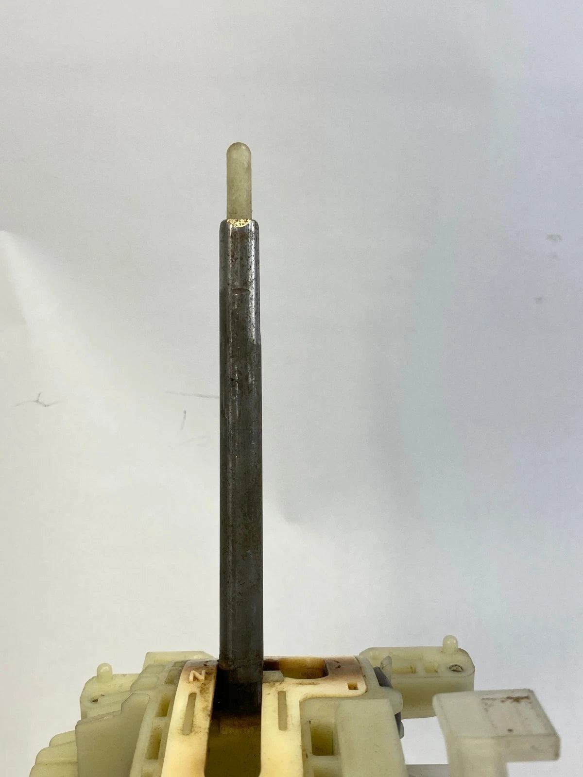 2014-2016 KIA SOUL AUTOMATIC TRANSMISSION GEAR SHIFTER SELECTOR UNIT OEM FACTORY