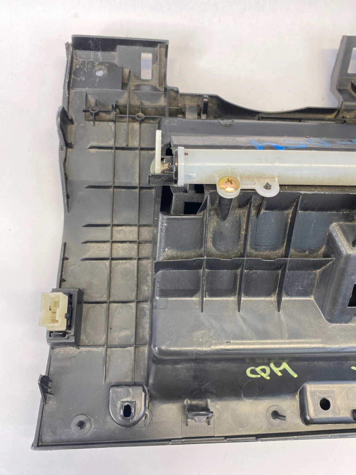 2003-2006 INFINITI G35 DASH LOWER GLOVE BOX STORAGE COMPARTMENT 68108-AM601 OEM