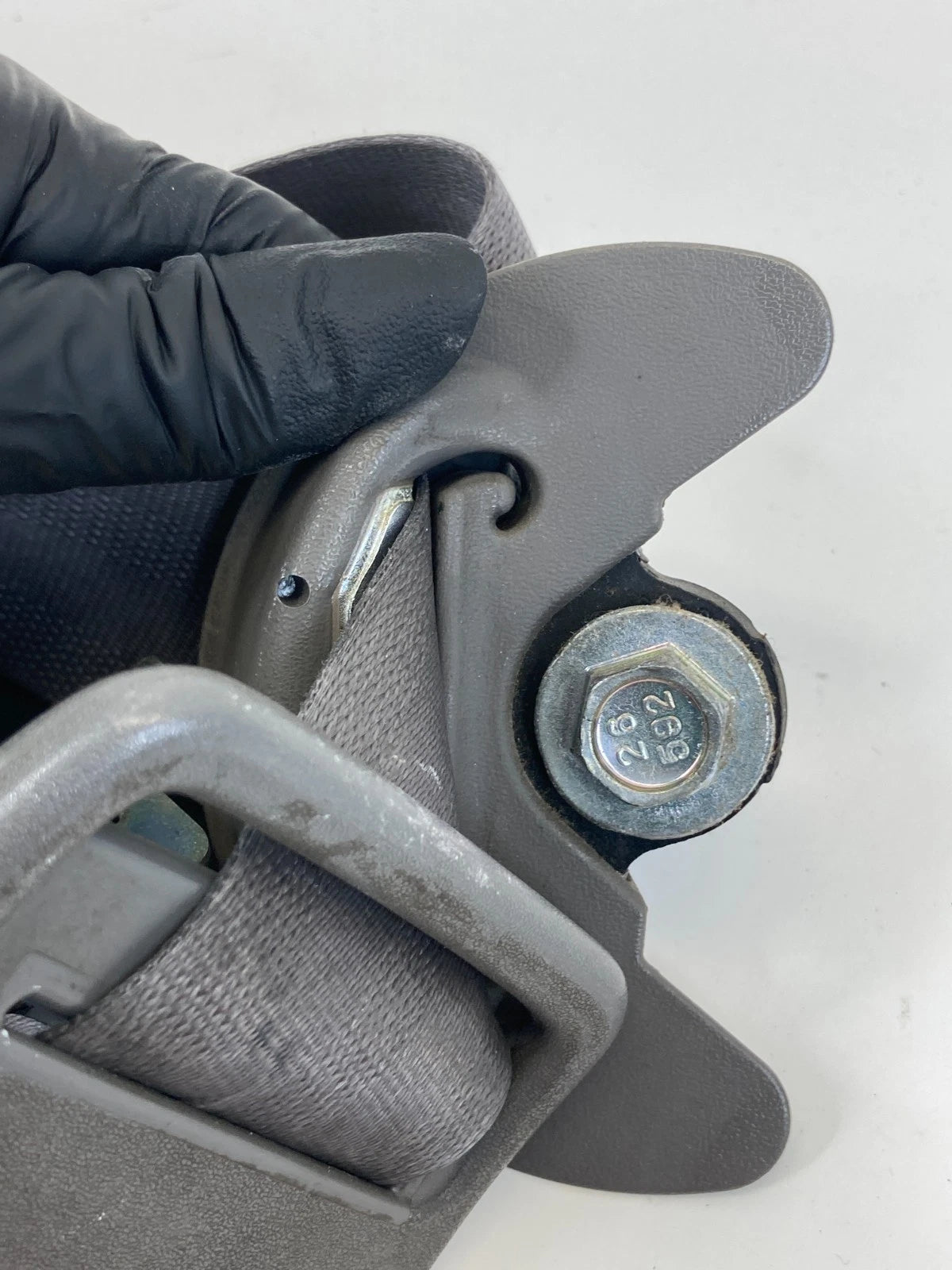 06 07 08 HONDA CIVIC SEDAN FRONT RIGHT PASSENGER SIDE SEAT BELT RETRACTOR OEM