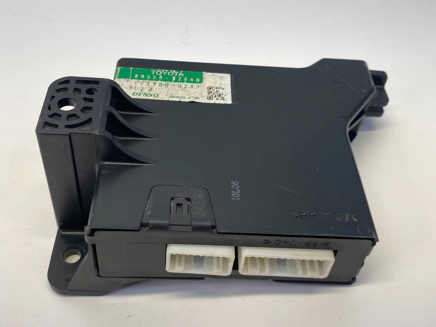 07-12 TOYOTA YARIS 08-14 XD HVAC TEMPERATURE CONTROL MODULE UNIT OEM 88650-52640