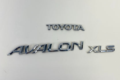 2000-2004 Toyota Avalon XLS Rear Trunk Lid Emblem Logo Nameplate Set OEM