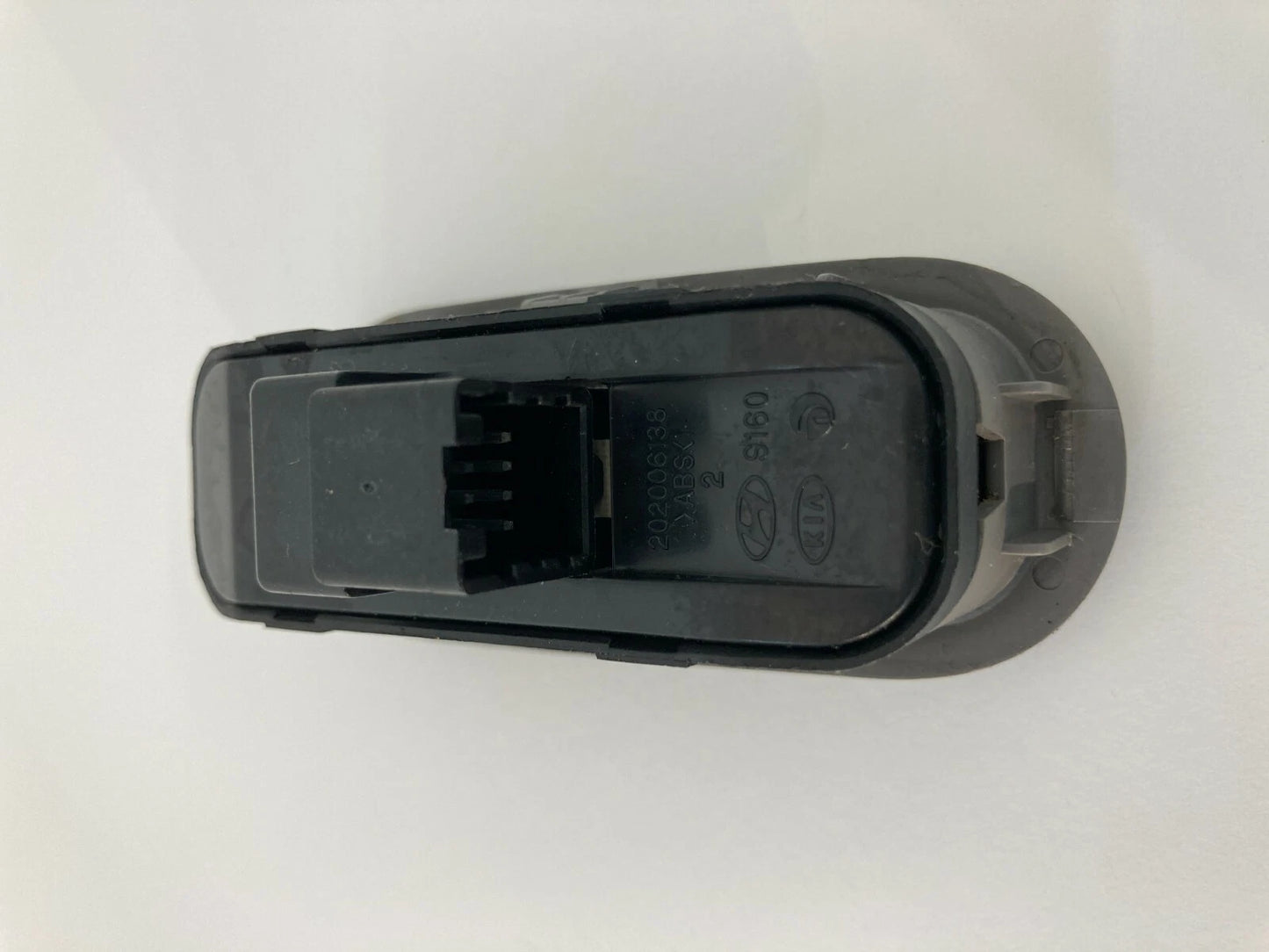 2007 2008 07 08 HYUNDAI ENTOURAGE REAR WINDOW CONTROL SWITCH 202006138 OEM