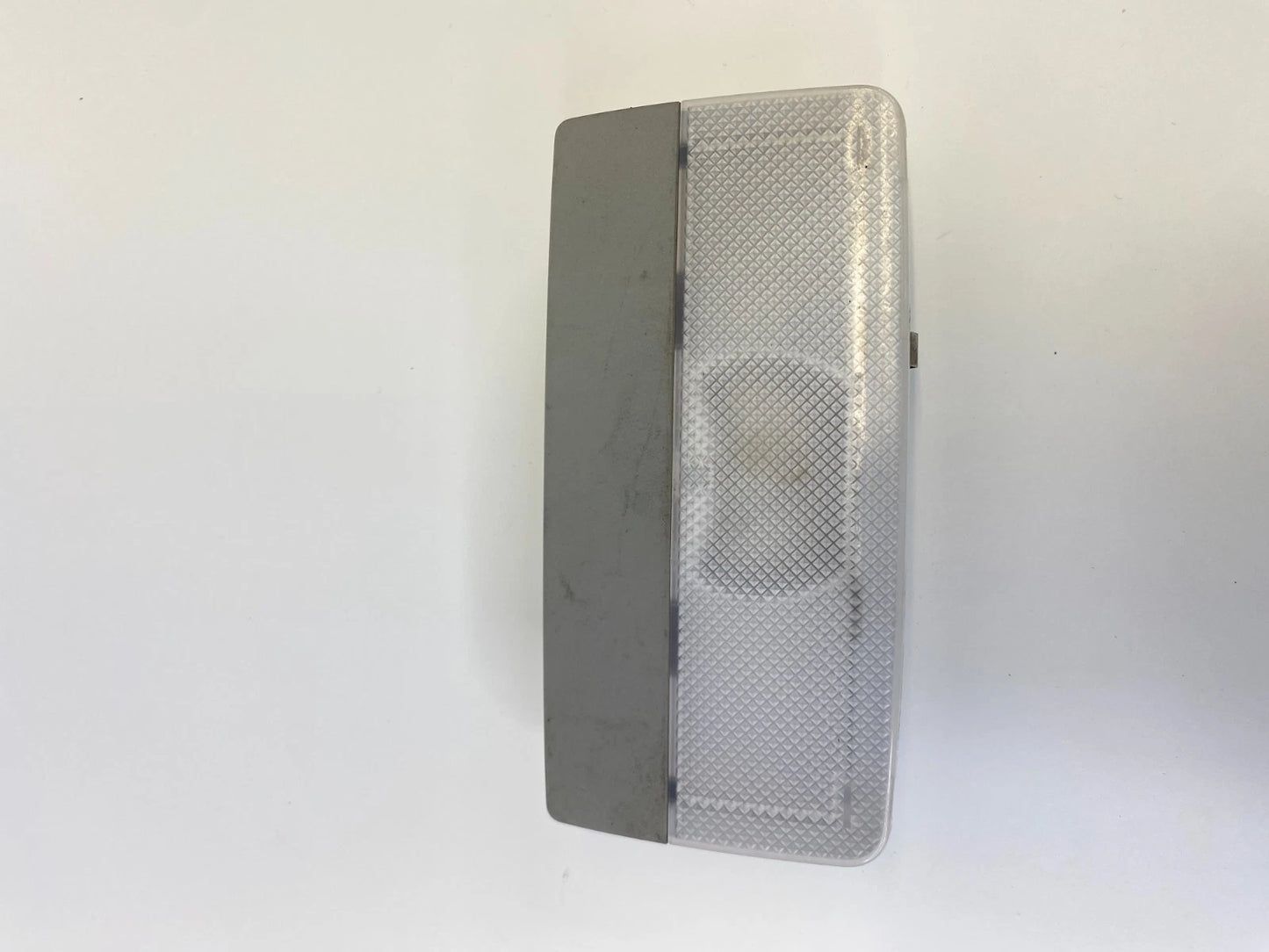 2010-2017 CHEVROLET EQUINOX REAR INTERIOR DOME LIGHT LAMP ASSEMBLY 316627975 OEM