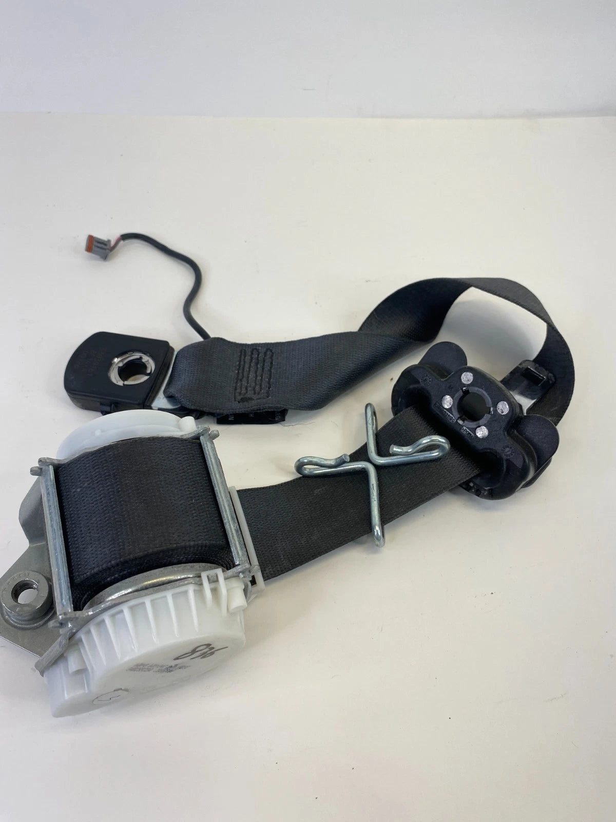 09-11 Jaguar XF Front Right Passenger Side Seat Belt Retractor 8X23F611B08BA OEM