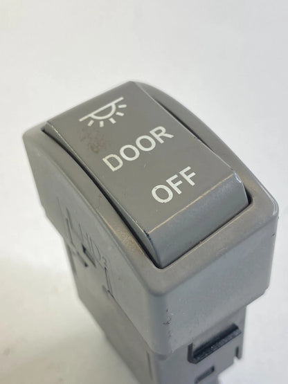 2006-2012 KIA SEDONA DASH INTERIOR DOOR DOME LAMP LIGHT BUTTON CONTROL SWITCH