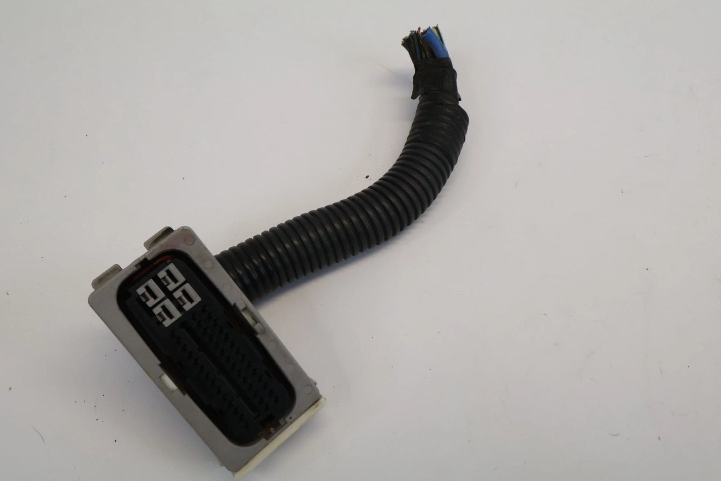 2005 2006 TOYOTA TUNDRA 4.7L ABS MODULE ACTUATOR WIRING HARNESS PLUG CONNECTOR