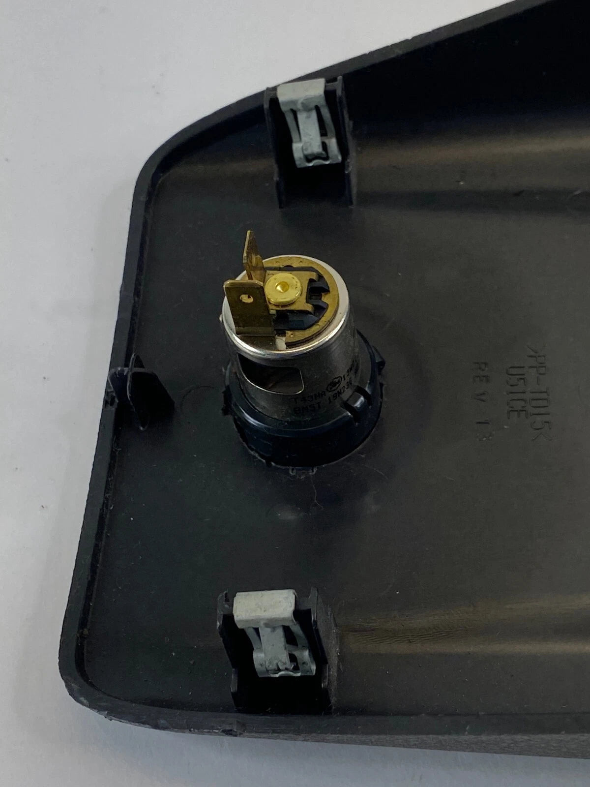 2012-2014 12-14 FORD FOCUS REAR POWER OUTLET SOCKET 12V COVER TRIM BM51-A043B63
