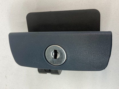 06-11 Cadillac DTS 06-09 Envoy Glove Box Lock Latch Handle Compartment 15296555