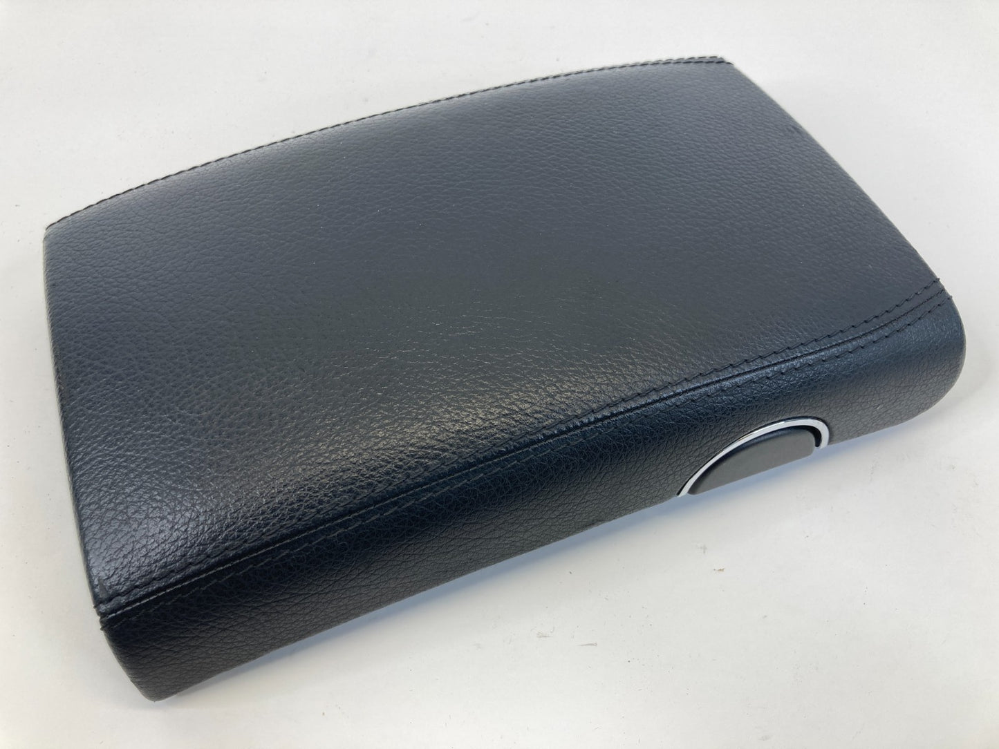 2006 Mercedes-Benz CLS500 07-11 CLS550 Center Console Top Armrest Lid Cover OEM