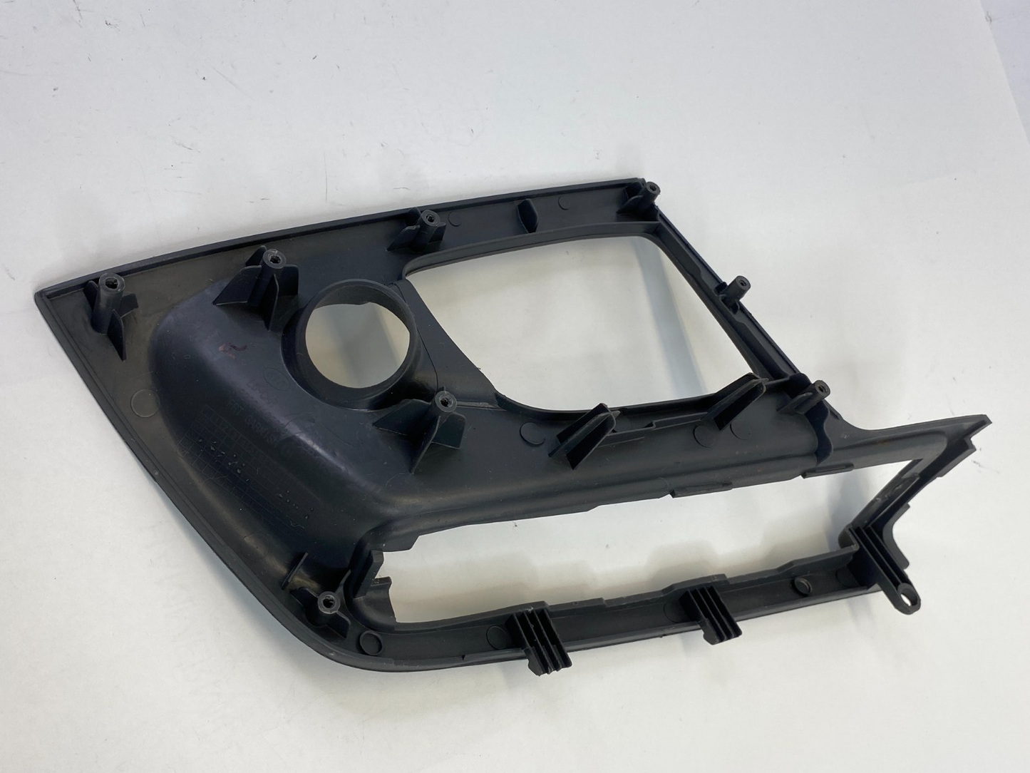 04-09 Kia Spectra Front Left Driver Door Window Switch Cover Bezel 82334-2F000