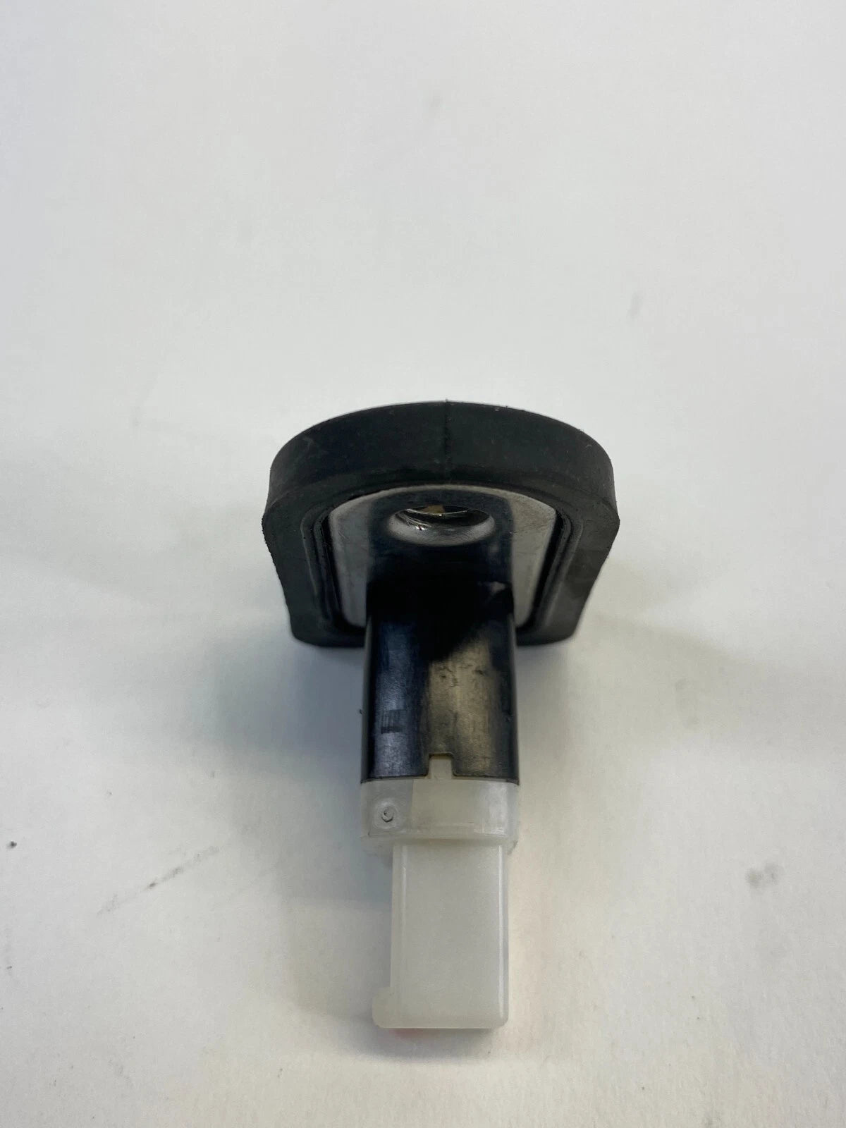 2007-2015 HYUNDAI SONATA FRONT RIGHT SIDE DOOR JAMB AJAR SENSOR SWITCH OEM