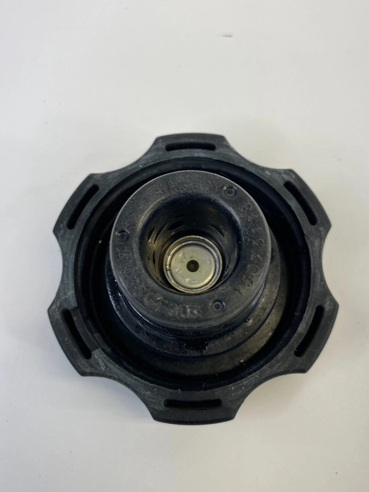 2003-2006 CHEVROLET AVALANCHE SUV 4DR 5.3L 16V RADIATOR RESERVOIR CAP 15075118