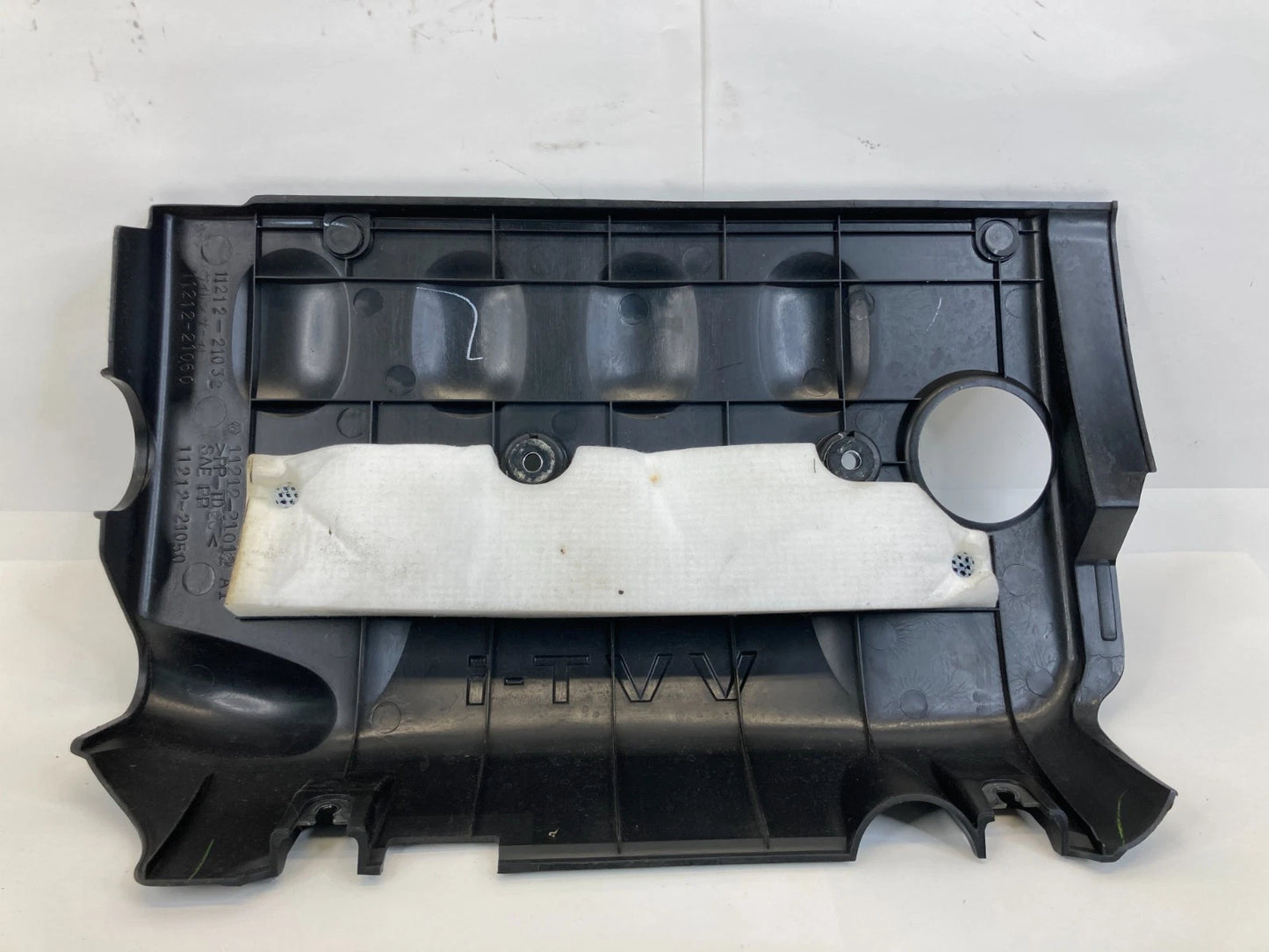 2007-2018 TOYOTA YARIS 1.5L ENGINE VALVE HEAD COVER TRIM 11212-21032 OEM