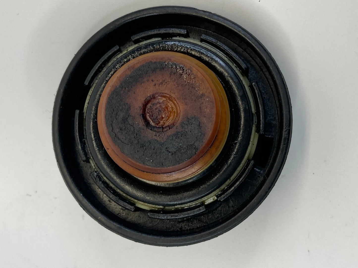 2010-2023 KIA FORTE 2.0L ENGINE OIL FILLER FLUID CAP COVER LID SAE 5W-20 OEM