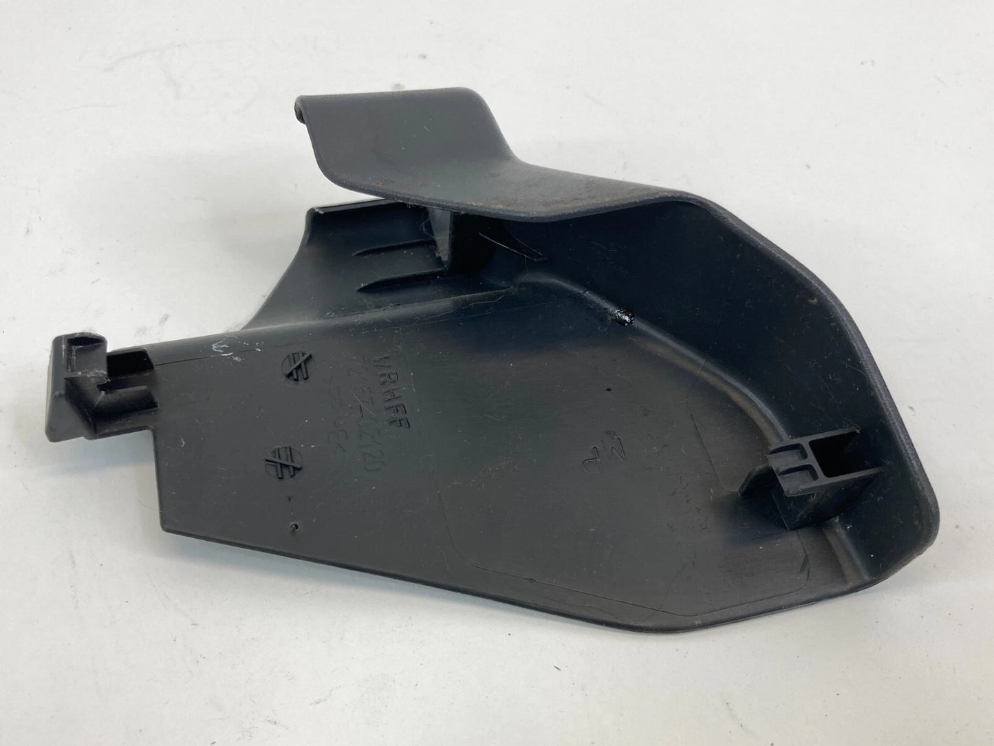 2009-2013 TOYOTA MATRIX RIGHT INTERIOR SEAT TRACK END COVER TRIM CAP 72157-02120