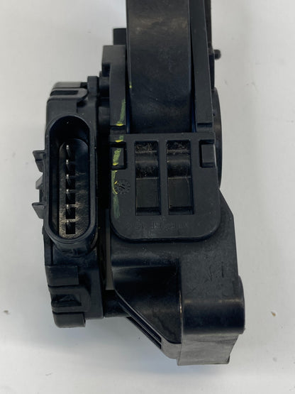 2010-2017 Chevrolet Equinox 2.4L AT Fuel Accelerator Gas Pedal Throttle OEM