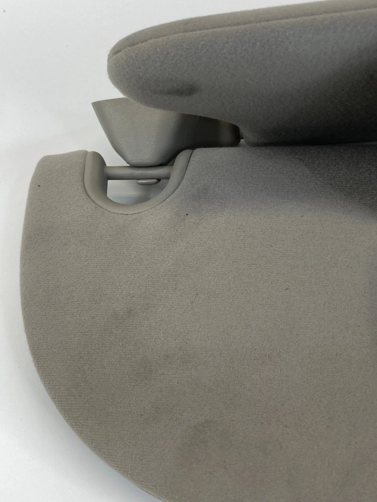 07-09 FORD EXPEDITION FRONT RIGHT SUNVISOR SUN VISOR SHADE W/ ILLUMINATE MIRROR