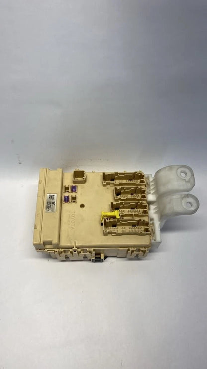 2014-2016 TOYOTA COROLLA FUSE BOX CABIN JUNCTION MULTIPLEX NETWORK 89221-02370