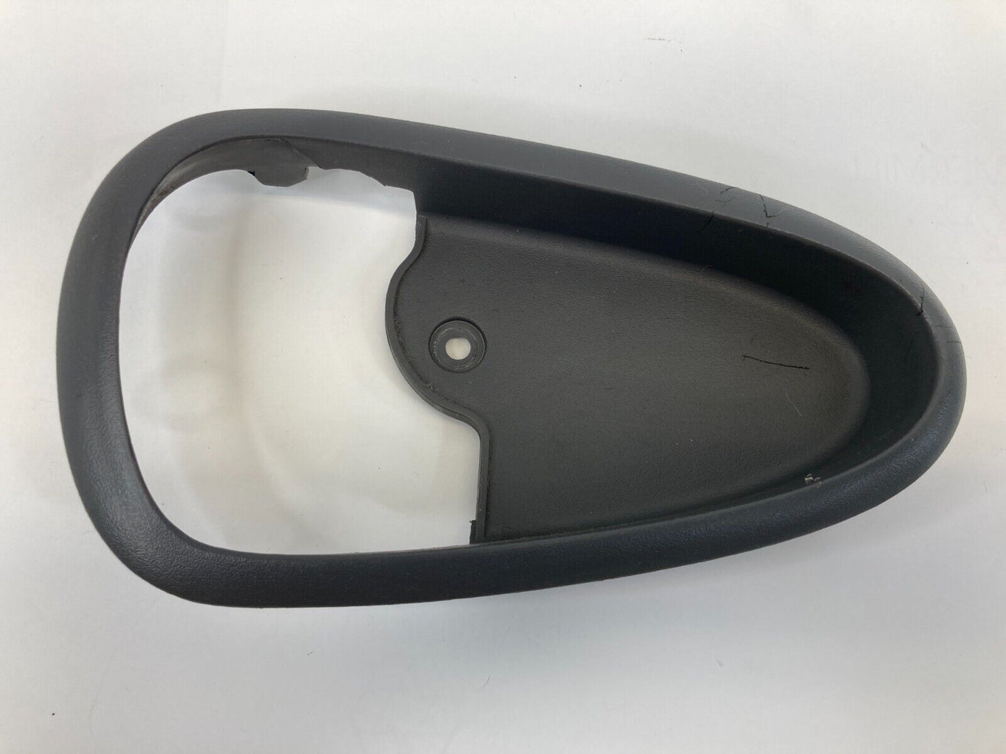 99-05 Pontiac Grand AM Sedan Rear Left Inner Door Handle Cover Bezel 22617661