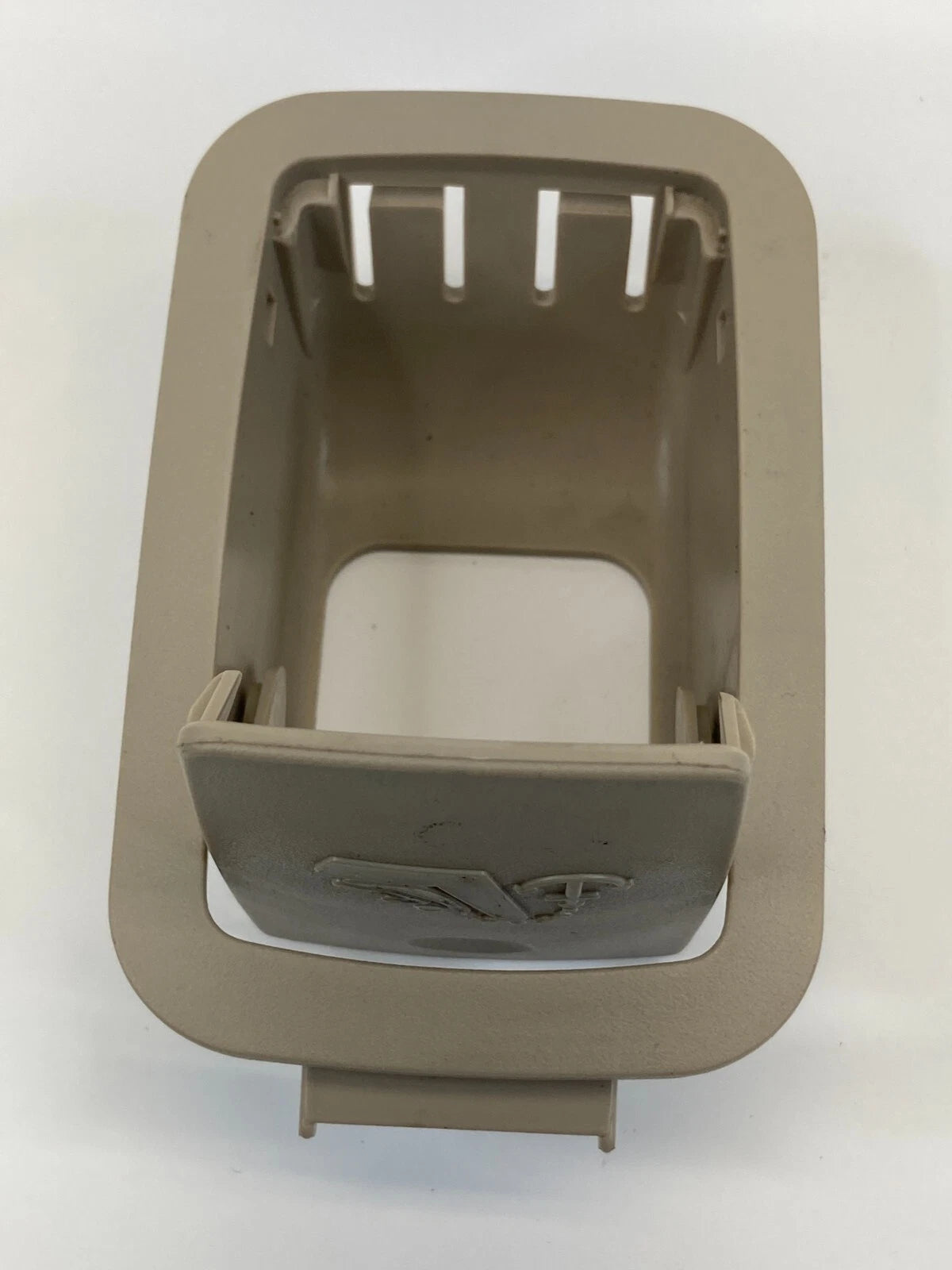 2011-2017 BUICK REGAL REAR SEAT CHILD ANCHOR HOLE TRIM COVER CAP 15795997 OEM