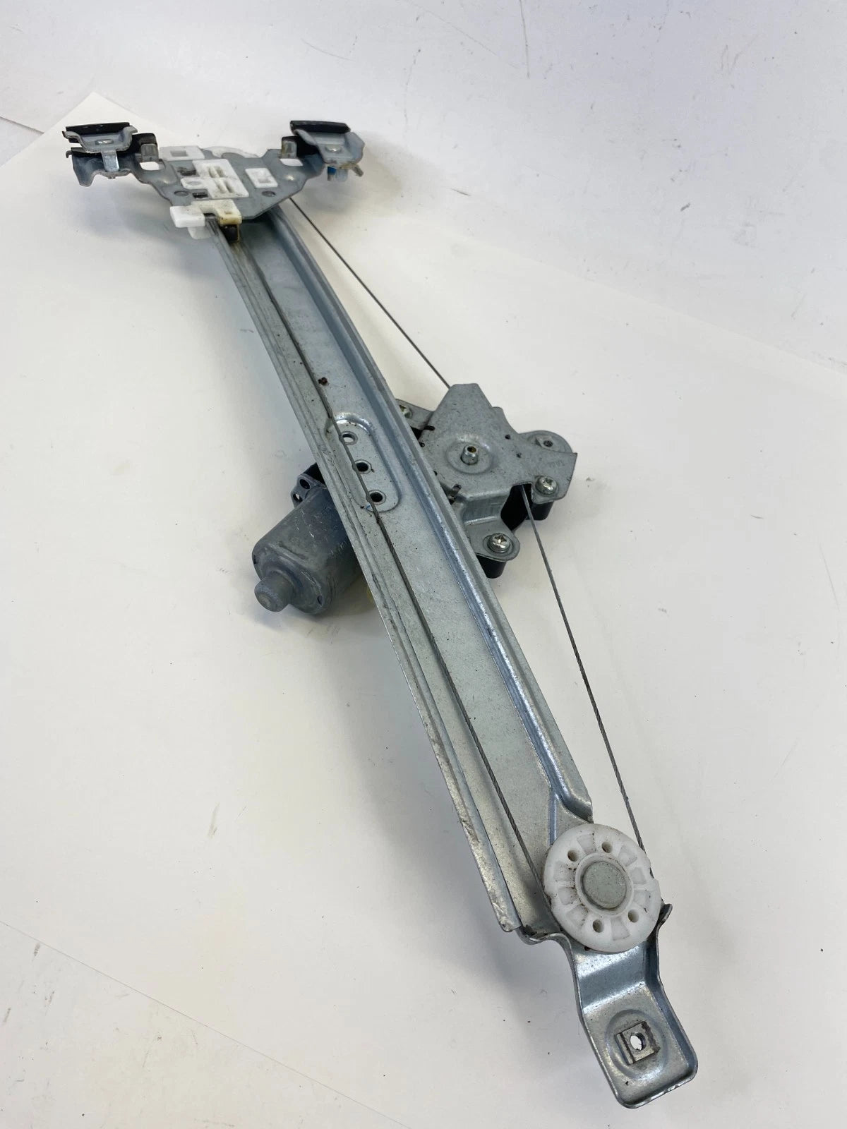 2012-2017 GMC TERRAIN REAR RIGHT SIDE DOOR POWER WINDOW MOTOR W/ REGULATOR OEM