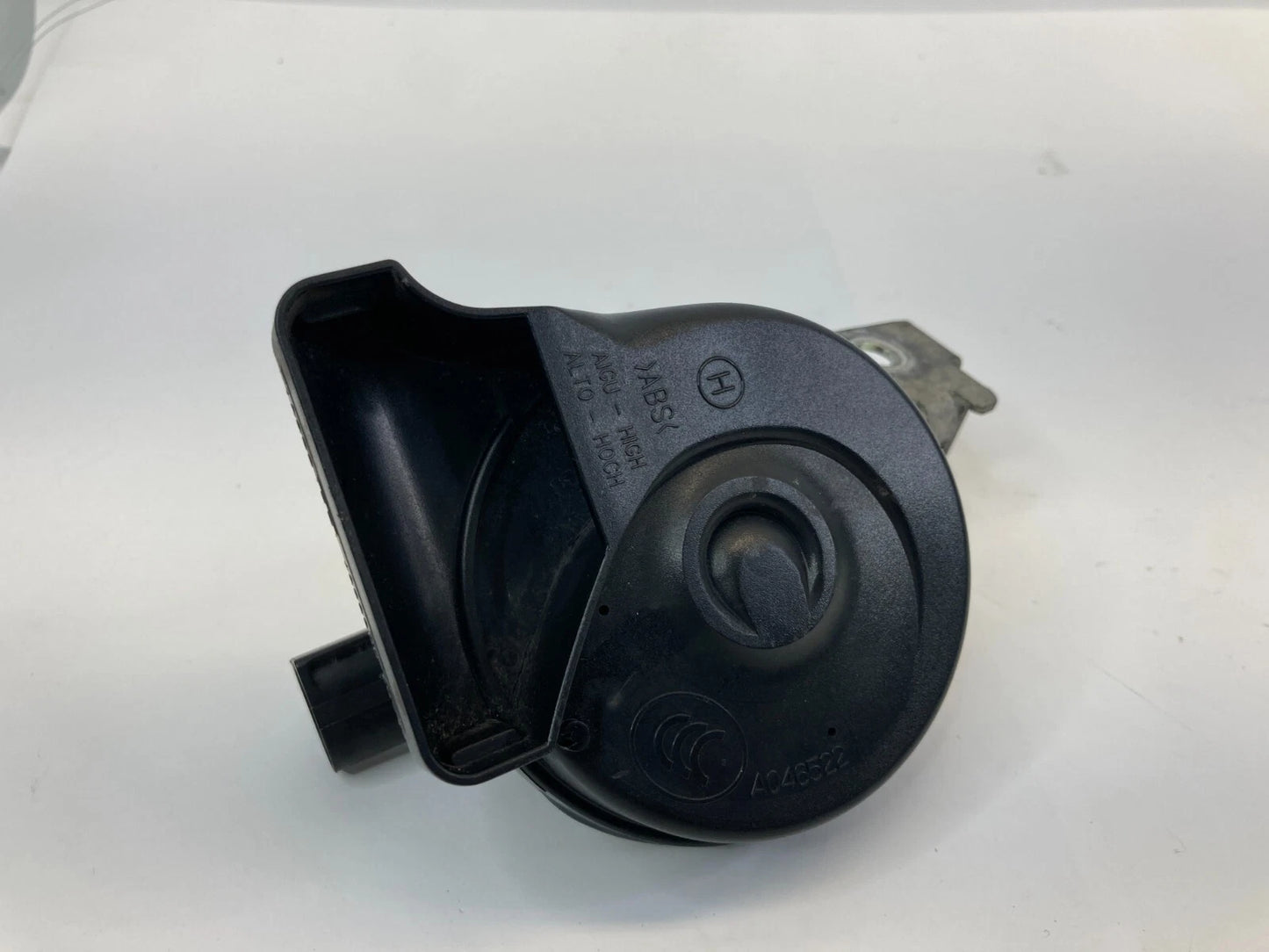 2009-2017 09-17 VOLKSWAGEN TIGUAN SUV HIGH TONE HORN NOTE ALARM SIREN A046522