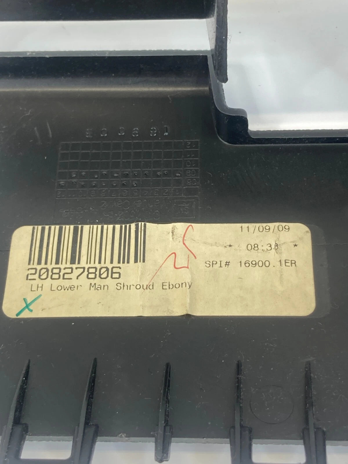 09-17 CHEVROLET TRAVERSE 07-16 ACADIA LOWER STEERING COLUMN COVER TRIM 20827806