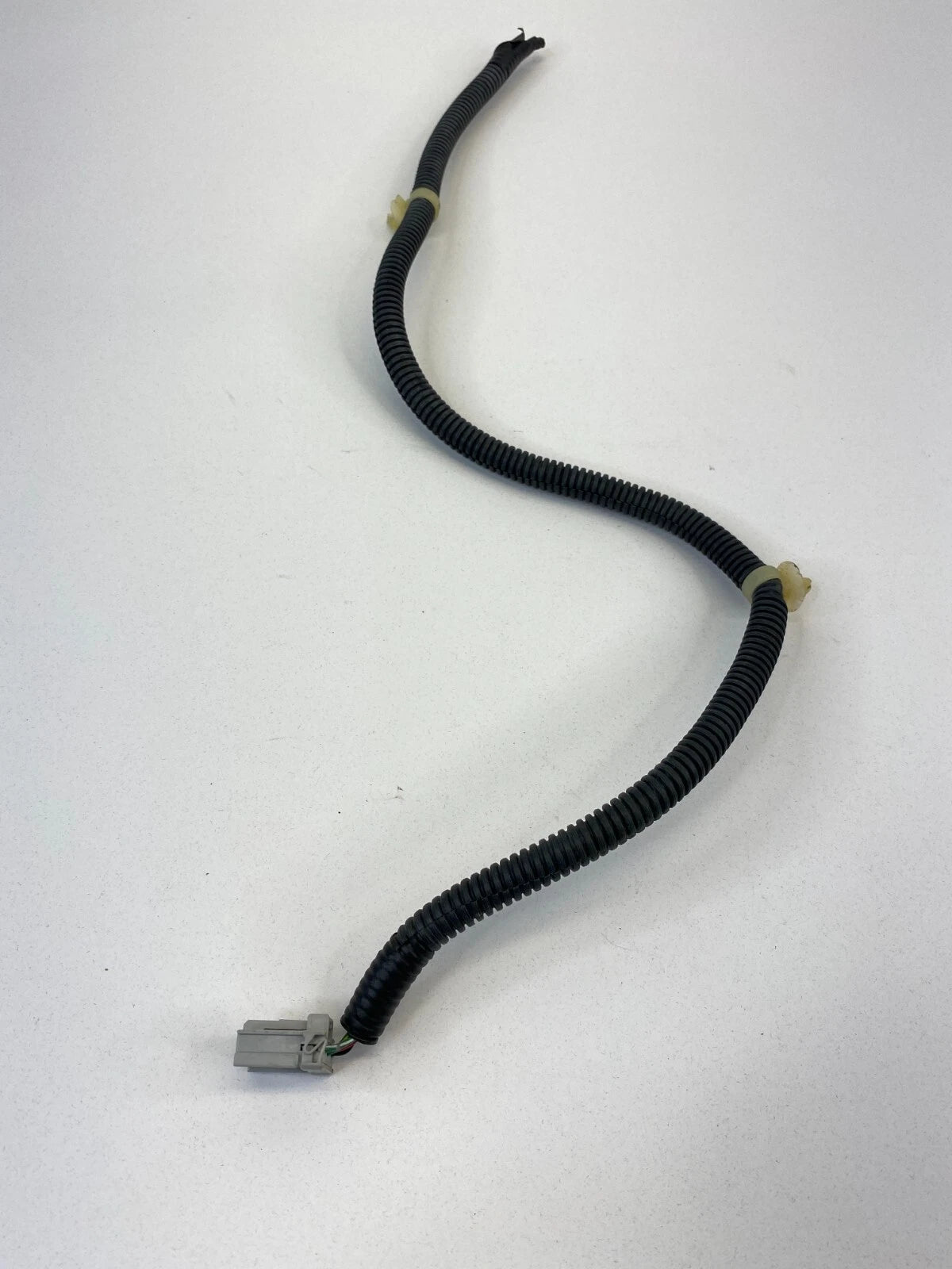 96-98 HONDA CIVIC SDAN RIGHT TAIL LIGHT TAILLIGHT WIRE CONNECTOR PIGTAIL HARNESS