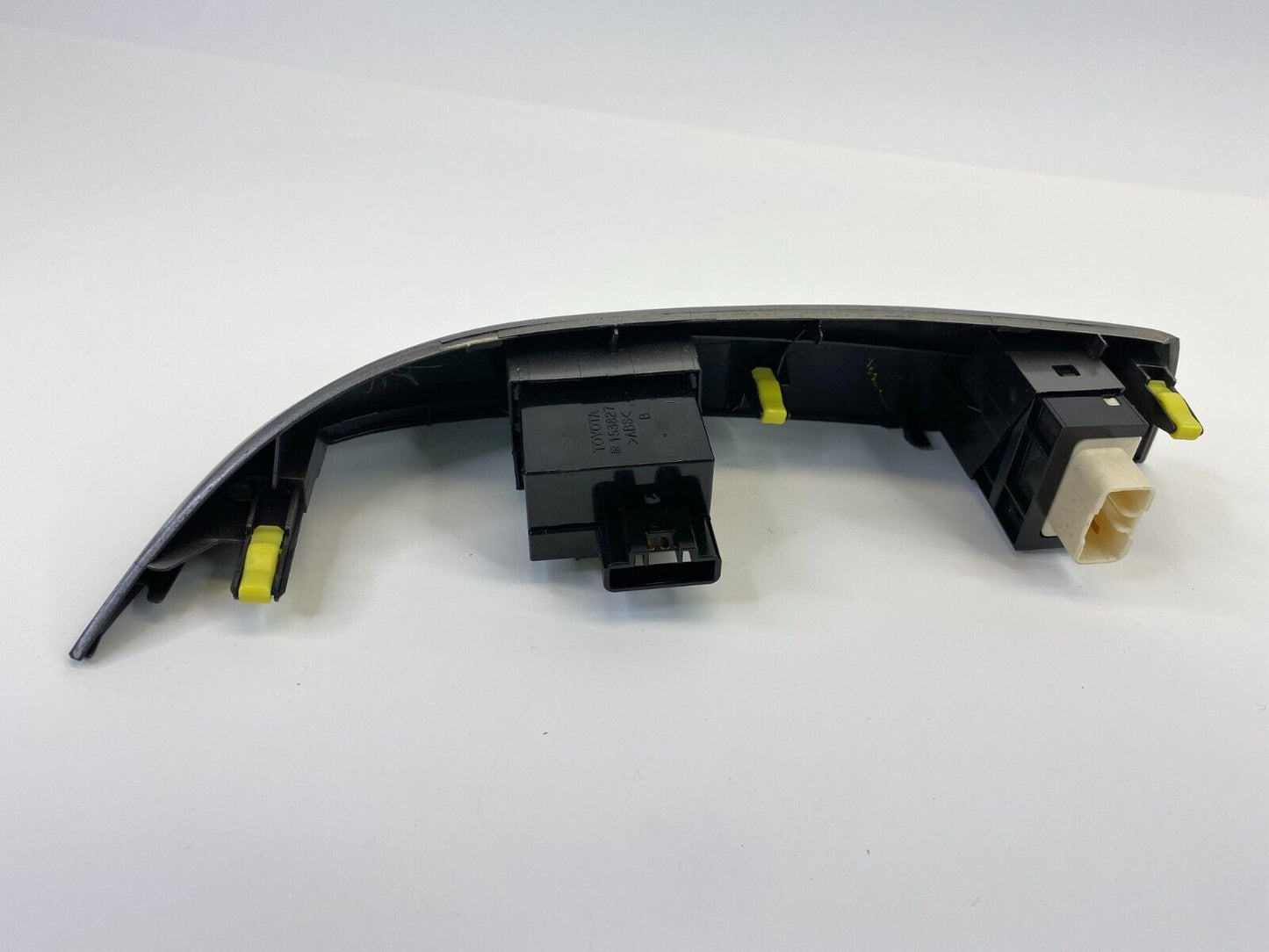 06-10 Toyota Sienna Center Left Dash Radio Trim Hazard Defrost Switch 55412AE011