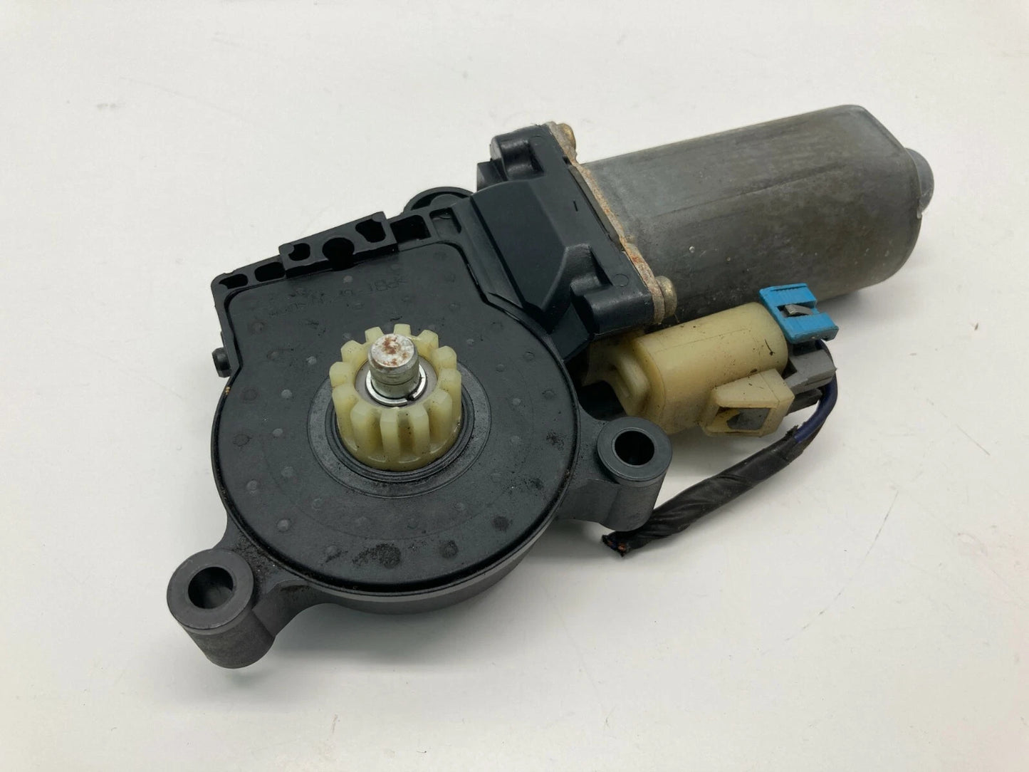 2000-2005 CHEVROLET IMPALA REAR LEFT SIDE DOOR WINDOW MOTOR ASSEMBLY 6004PA1019
