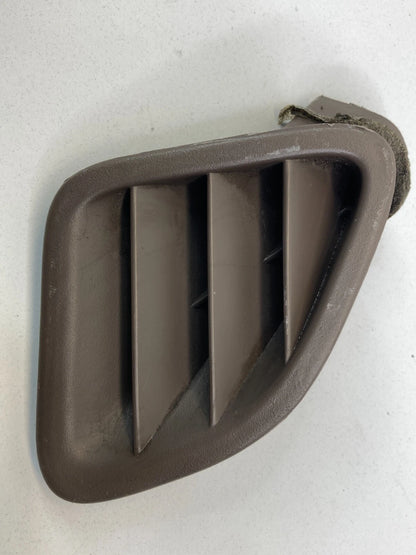1997-2001 TOYOTA CAMRY CE SEDAN INSTRUMENT PANEL DEFROSTER GRILLE 55962-AA010