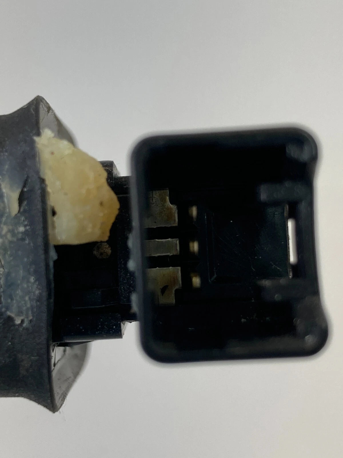 2002-2017 MITSUBISHI LANCER REAR LEFT DOOR LIGHT AJAR JAMB SENSOR SWITCH OEM